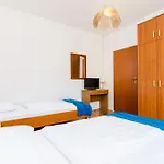 Apartament Peco *